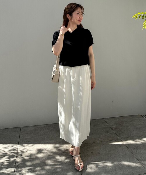 UNFILO(アンフィーロ)の「タックスカート(スカート・レディース・アイボリー系/ネイビー系/ピンク系・X-SMALL/SMALL/MEDIUM/LARGE)」の9枚目の写真