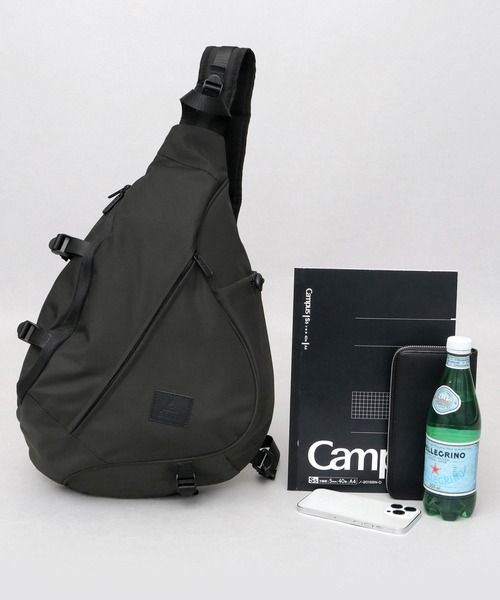 GERRY(ジェリー)の「撥水加工 スリングバッグ ワンショルダー ボディバッグ 大きめサイズ(ボディバッグ/ウエストポーチ・メンズ・ブラック・FREE)」の7枚目の写真