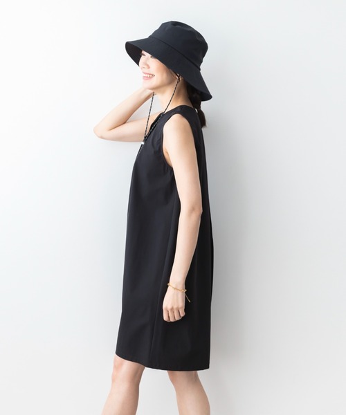 UNDOVE(アンドゥーブ)の「〈UNDOVE〉【はっ水/ストレッチ/UV対策/防シワ/接触冷感/アウトドア/普段着/水際アイテム/レジャー】はっ水オールインワン(サロペット/オーバーオール・レディース・カーキ/ブラック・X-LARGE/LARGE/MEDIUM)」の9枚目の写真