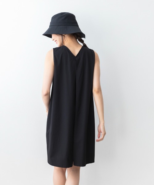 UNDOVE(アンドゥーブ)の「〈UNDOVE〉【はっ水/ストレッチ/UV対策/防シワ/接触冷感/アウトドア/普段着/水際アイテム/レジャー】はっ水オールインワン(サロペット/オーバーオール・レディース・カーキ/ブラック・X-LARGE/LARGE/MEDIUM)」の10枚目の写真