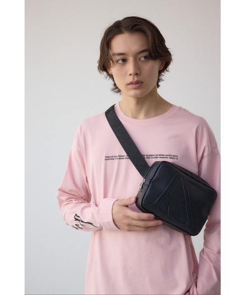 AZUL by moussy（アズールバイマウジー）の「ロゴエンボスボディバッグ（ショルダーバッグ・レディース・オフホワイト/ブラック・FREE）」の14枚目の写真