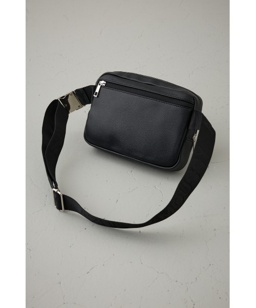 AZUL by moussy（アズールバイマウジー）の「ロゴエンボスボディバッグ（ショルダーバッグ・レディース・オフホワイト/ブラック・FREE）」の16枚目の写真
