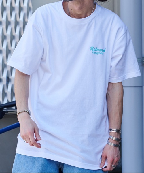MODISH GAZE(モディシュガゼ)の「スモーキングガールRelaxed半袖Tシャツ(Tシャツ/カットソー・メンズ・ホワイト×グレー/ホワイト×ピンク/ブラック×パープル/ブラック×ブルー/ブラック×グリーン/ホワイト×ブルー・LARGE/X-LARGE/MEDIUM)」の7枚目の写真