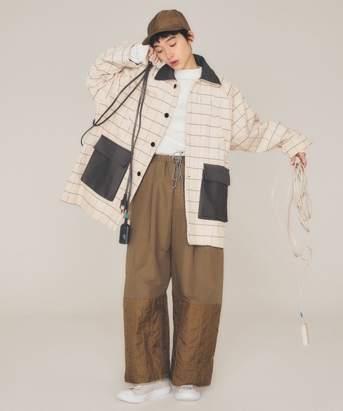 sneeuw（スニュウ）の「ウォッシュトキルティングタックワイドパンツ（その他パンツ・レディース・ベージュ/ブラウン・ONESIZE）」の3枚目の写真