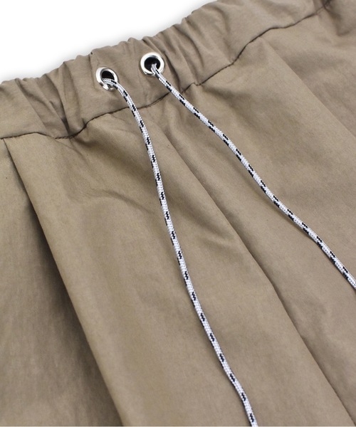 sneeuw（スニュウ）の「ウォッシュトキルティングタックワイドパンツ（その他パンツ・レディース・ベージュ/ブラウン・ONESIZE）」の16枚目の写真