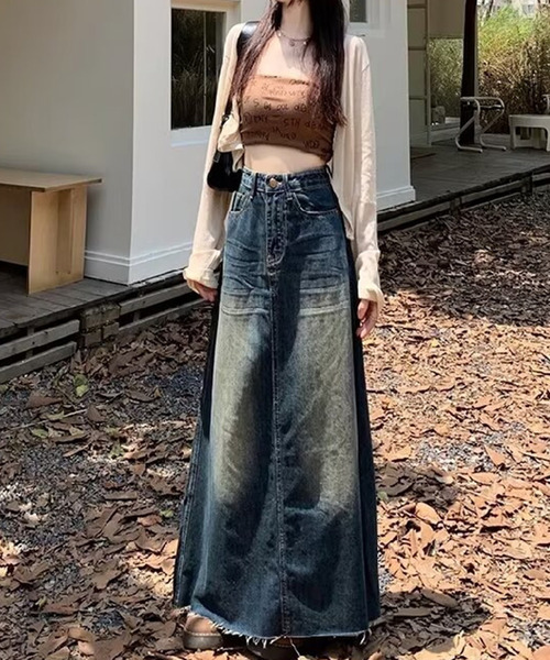 DEVICE（デバイス）の「切りっぱなし フリンジデニム セミフレア ロングスカート（デニムスカート・レディース・インディゴブルー・FREE）」の2枚目の写真