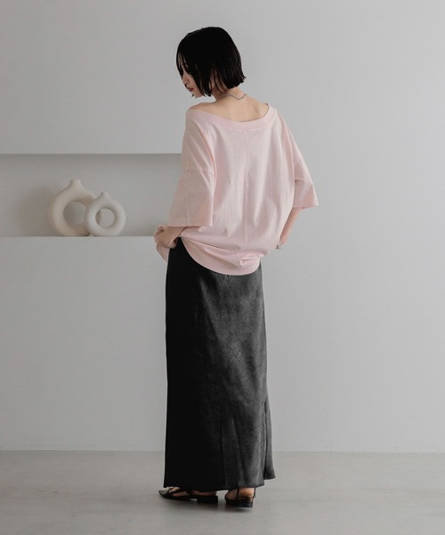 LOWRYS FARM（ローリーズファーム）の「２ＷＡＹオフショルプルオーバーＳＳ　 452022（Tシャツ/カットソー・レディース・チャコールグレー/ピンク/アイボリー・SHORT/LONG）」の6枚目の写真