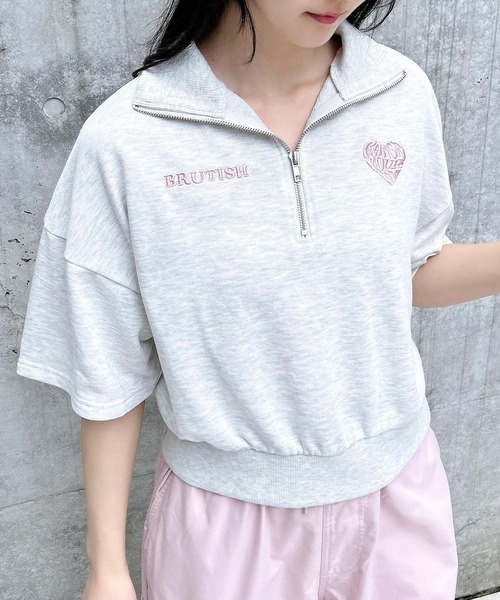 INGNI（イング）の「ハーフジップバック貼付ハートミニスウェットトップス（スウェット・レディース・チャコールグレー/ベージュ系その他3/ロイヤルブルー/ベージュ系その他4・M）」の6枚目の写真