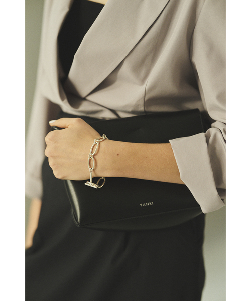 Rouge vif(ルージュヴィフ)の「【ADRAR/アドラル】リンクチェーンブレスレット Rectangle link Chain BL(ブレスレット・レディース・シルバー・フリー)」の3枚目の写真