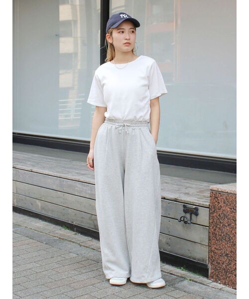 Ungrid（アングリッド）の「カーブシルエットスウェットパンツ（スウェットパンツ・レディース・ブラック/ライトグレー/アイボリー・FREE）」の6枚目の写真