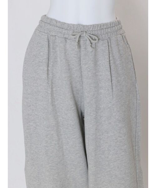 Ungrid（アングリッド）の「カーブシルエットスウェットパンツ（スウェットパンツ・レディース・ブラック/ライトグレー/アイボリー・FREE）」の18枚目の写真