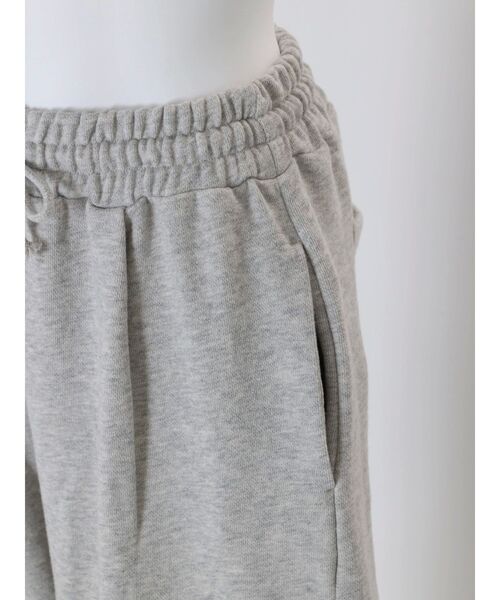 Ungrid（アングリッド）の「カーブシルエットスウェットパンツ（スウェットパンツ・レディース・ブラック/ライトグレー/アイボリー・FREE）」の19枚目の写真