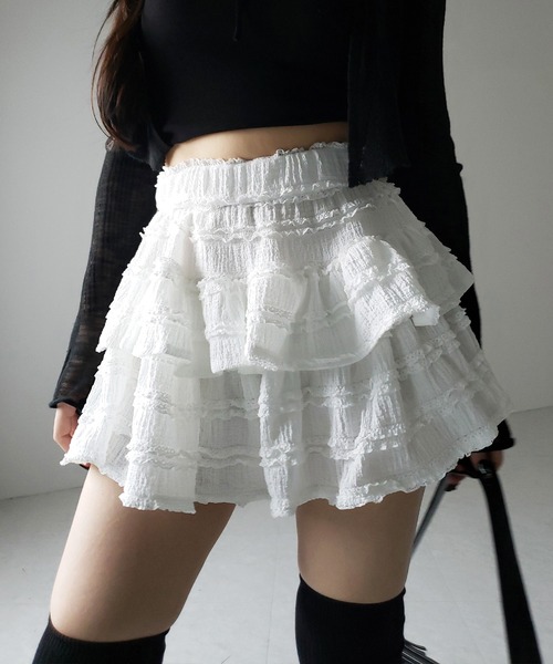 me+em select(ミームセレクト)の「【 2color /インパン裏地付 】ティアードフリルミニスカート / tiered frill mini skirt(スカート・レディース・ブラック/ホワイト・FREE)」の4枚目の写真