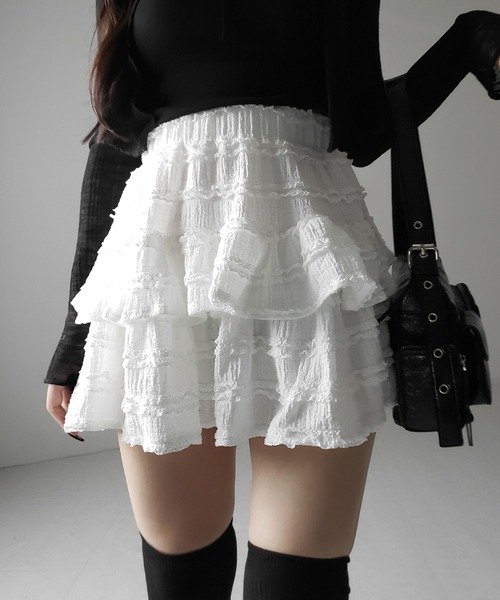 me+em select(ミームセレクト)の「【 2color /インパン裏地付 】ティアードフリルミニスカート / tiered frill mini skirt(スカート・レディース・ブラック/ホワイト・FREE)」の9枚目の写真