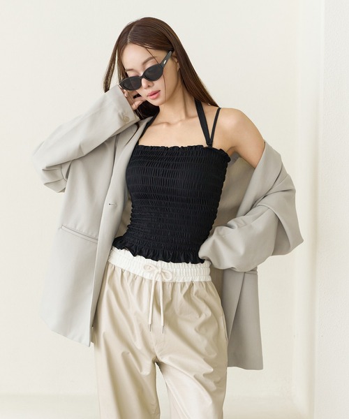 tu-hacci（ツーハッチ）の「ノンワイヤーなのに1.5倍盛り！3WAYシャーリングブラトップ《BRAmone Fashion Glamorous》ストラップ付き（キャミソール・レディース・ホワイト/ブラウン/ブラック/オリーブ/モカ・65M/65L/70M/70L/75M/75L）」の17枚目の写真