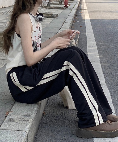 サイドラインスウェットストレートパンツ