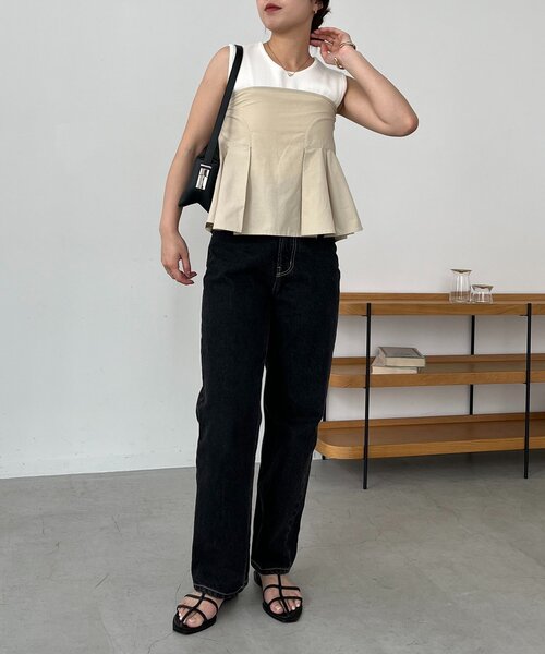 カプリシュレマージュ ペプラムビスチェ CAPRICIEUX LE'MAGE（カプリシューレマージュ）の「シャーリング