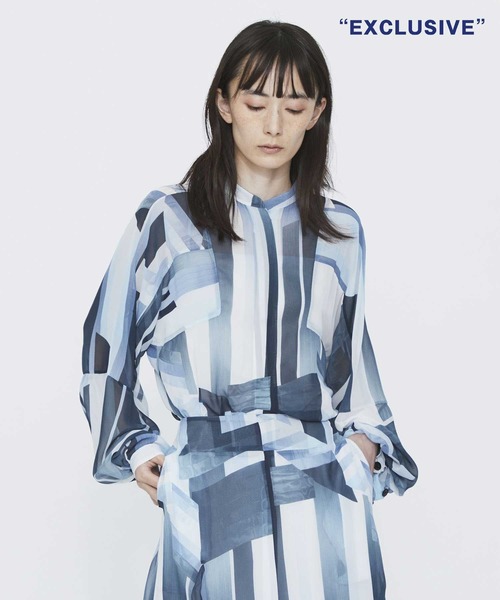 HARUNOBUMURATA(ハルノブムラタ)の「【HARUNOBUMURATA/ハルノブムラタ】別注 HAYES by KYOTO MARBLE/パフスリーブシアーブラウス/京都マーブル(シャツ/ブラウス・レディース・ライトブルー/ダークブルー・34/36)」の1枚目の写真