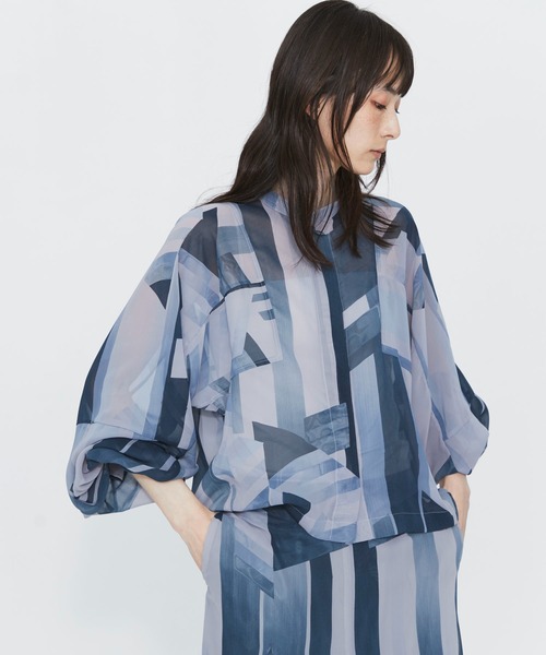 HARUNOBUMURATA(ハルノブムラタ)の「【HARUNOBUMURATA/ハルノブムラタ】別注 HAYES by KYOTO MARBLE/パフスリーブシアーブラウス/京都マーブル(シャツ/ブラウス・レディース・ライトブルー/ダークブルー・34/36)」の7枚目の写真