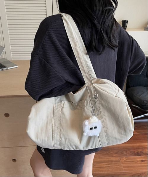 gossip!ロサンゼルス(ゴシップロサンゼルス)の「防水 かわいい 水泳 水着 バッグ 軽量 ボストンバッグ 【チャーム付】 Y2K(ショルダーバッグ・レディース・ピンク/ベージュ/ブラック/ブルー・FREE)」の15枚目の写真