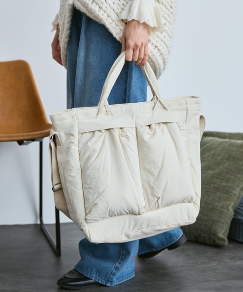 Libra Cue（リブラ キュー）の「【A4サイズ収納可能】2way中綿ショルダーバッグ（ショルダーバッグ・レディース・アイボリー/ブラック/カーキ・FREE）」の2枚目の写真