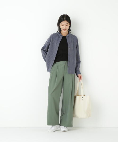 human woman(ヒューマンウーマン)の「◆ 綿ナイロンタッサータックワイドパンツ(その他パンツ・レディース・ベージュ/カーキ・MEDIUM)」の14枚目の写真