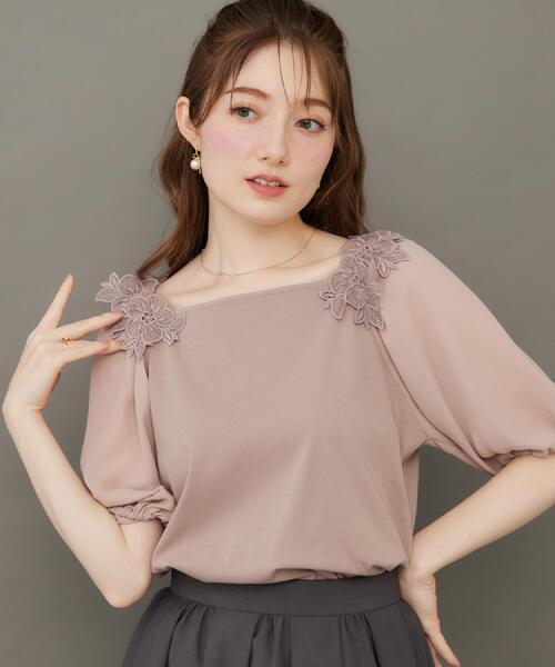 couture brooch(クチュールブローチ)の「【マシンウォッシャブル・UVケア・接触冷感】ラグランレースドッキングカットソー(Tシャツ/カットソー・レディース・オフホワイト/ブラック/サンドベージュ・40/42/38/36)」の3枚目の写真