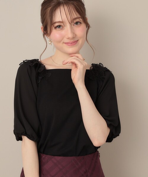 couture brooch(クチュールブローチ)の「【マシンウォッシャブル・UVケア・接触冷感】ラグランレースドッキングカットソー(Tシャツ/カットソー・レディース・オフホワイト/ブラック/サンドベージュ・40/42/38/36)」の13枚目の写真