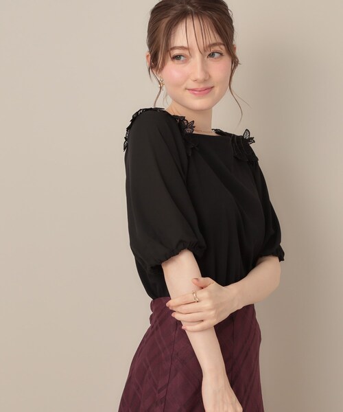 couture brooch(クチュールブローチ)の「【マシンウォッシャブル・UVケア・接触冷感】ラグランレースドッキングカットソー(Tシャツ/カットソー・レディース・オフホワイト/ブラック/サンドベージュ・40/42/38/36)」の14枚目の写真