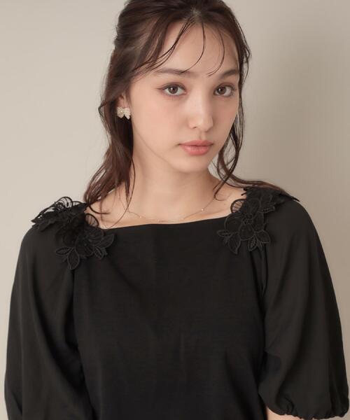 couture brooch(クチュールブローチ)の「【マシンウォッシャブル・UVケア・接触冷感】ラグランレースドッキングカットソー(Tシャツ/カットソー・レディース・オフホワイト/ブラック/サンドベージュ・40/42/38/36)」の20枚目の写真