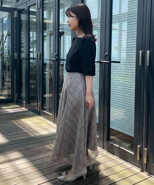 couture brooch(クチュールブローチ)の「【マシンウォッシャブル・UVケア・接触冷感】ラグランレースドッキングカットソー(Tシャツ/カットソー・レディース・オフホワイト/ブラック/サンドベージュ・40/42/38/36)」の22枚目の写真