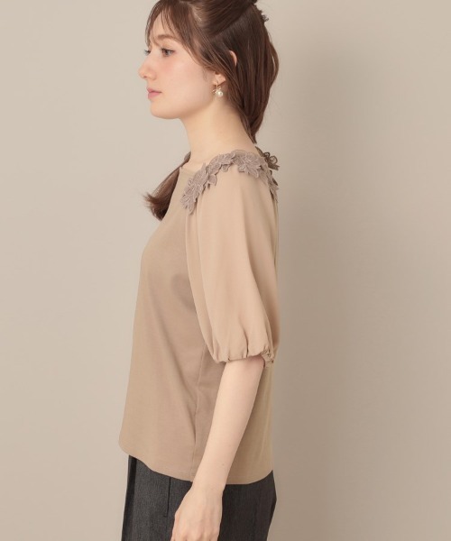 couture brooch(クチュールブローチ)の「【マシンウォッシャブル・UVケア・接触冷感】ラグランレースドッキングカットソー(Tシャツ/カットソー・レディース・オフホワイト/ブラック/サンドベージュ・40/42/38/36)」の4枚目の写真