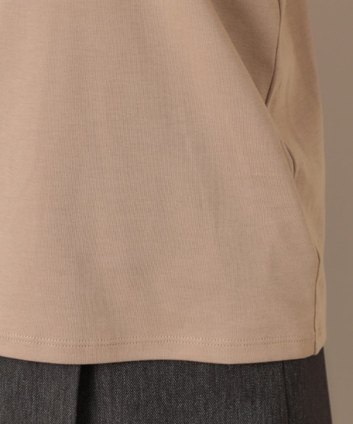 couture brooch(クチュールブローチ)の「【マシンウォッシャブル・UVケア・接触冷感】ラグランレースドッキングカットソー(Tシャツ/カットソー・レディース・オフホワイト/ブラック/サンドベージュ・40/42/38/36)」の8枚目の写真