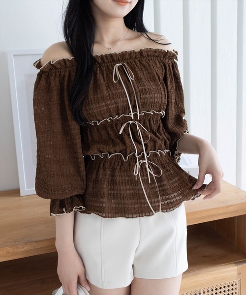 clear（クリア）の「2wayリボン付きメロウレース七分袖トップス[バレエコア ガーリー]≪AW新作≫（シャツ/ブラウス・レディース・オフホワイト/ブラック/ホワイト系その他/ブラウン・F）」の4枚目の写真