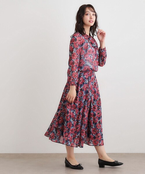 LAURA ASHLEY(ローラアシュレイ)の「【洗える/同柄アイテムあり】ケラウェイ柄 ドビースカート(スカート・レディース・ネイビー系7/レッド系1・38/40)」の5枚目の写真