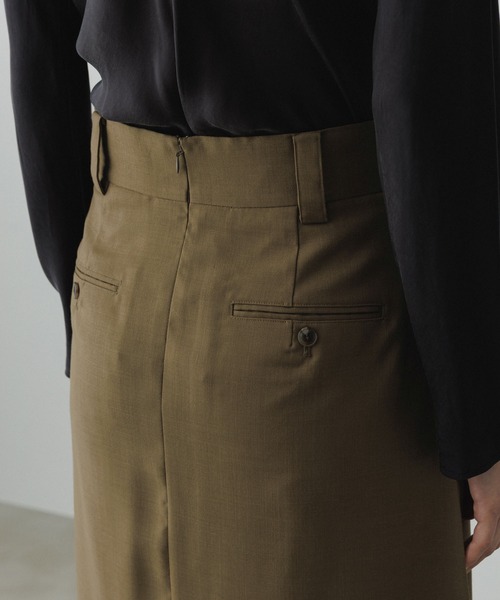 ADAM ET ROPE'(アダムエロペ)の「【EMOELLE】フロントプリーツスカート(スカート・レディース・ブラック系その他3/イエロー系その他3・36/38)」の9枚目の写真