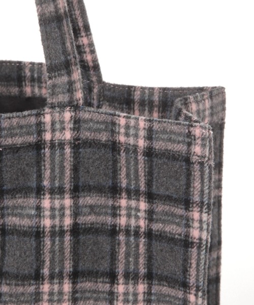 ALAND(エーランド)の「【UNISEX】ALAND/チェックマチトート(トートバッグ・レディース・ブラック/ブラウン/グレー/オフホワイト/ネイビー/ライトグレー・FREE)」の18枚目の写真