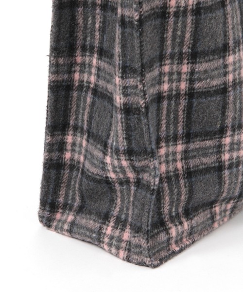 ALAND(エーランド)の「【UNISEX】ALAND/チェックマチトート(トートバッグ・レディース・ブラック/ブラウン/グレー/オフホワイト/ネイビー/ライトグレー・FREE)」の22枚目の写真
