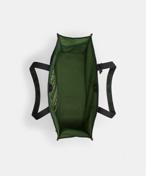 COACH（コーチ）の「トート・カモ プリント アンド レキシー（トートバッグ・メンズ・グリーン系その他・ONE）」の4枚目の写真