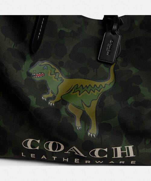 COACH（コーチ）の「トート・カモ プリント アンド レキシー（トートバッグ・メンズ・グリーン系その他・ONE）」の6枚目の写真