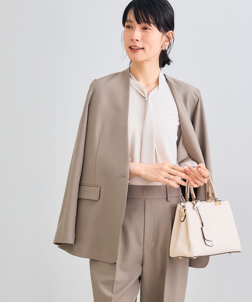 CROSS FUNCTION（クロスファンクション）の「《シワになりにくい》シルキーサテンパールボウタイブラウス【CROSS FUNCTION/クロスファンクション】（シャツ/ブラウス・レディース・ライトベージュ/オフホワイト・M/L/LL）」の15枚目の写真