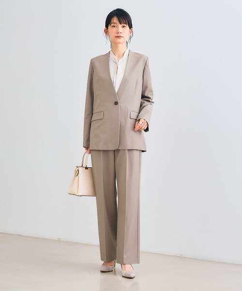 CROSS FUNCTION（クロスファンクション）の「《シワになりにくい》シルキーサテンパールボウタイブラウス【CROSS FUNCTION/クロスファンクション】（シャツ/ブラウス・レディース・ライトベージュ/オフホワイト・M/L/LL）」の21枚目の写真