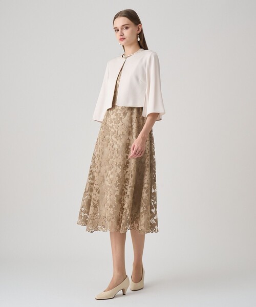 ANAYI（アナイ）の「トリアセサテンボレロジャケット（カーディガン/ボレロ・レディース・アイボリー・36/38）」の6枚目の写真