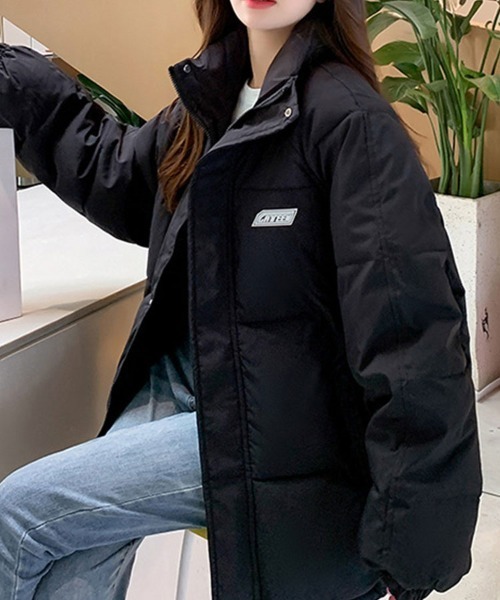 SallyLunn(サリーラン)の「ワンポイントロゴ中綿ブルゾン(ブルゾン・レディース・ホワイト/ブラック/ブルー・MEDIUM/LARGE)」の10枚目の写真