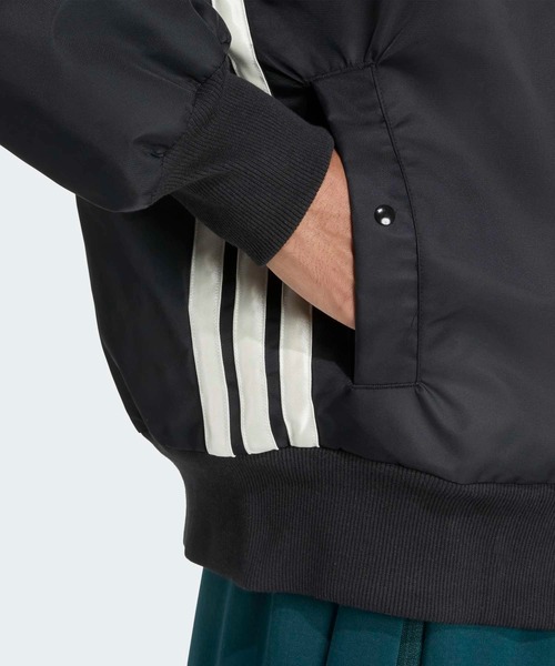 adidas（アディダス）の「スタジアム ボンバー / アディダス adidas（MA-1・メンズ・ホワイト/ブラック・3XL/X-LARGE/MEDIUM/LARGE/XX-LARGE/SMALL）」の11枚目の写真