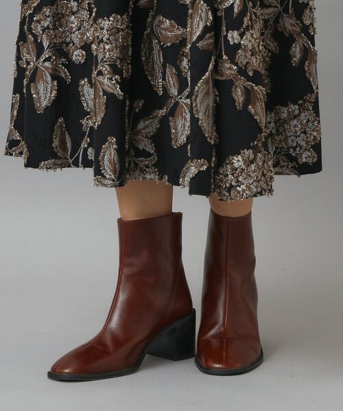 DRESSTERIOR（ドレステリア）の「【otonaMUSE 11月号掲載】ショートブーツ（ブーツ・レディース・ブラック/ダークブラウン・60/80/70）」の7枚目の写真