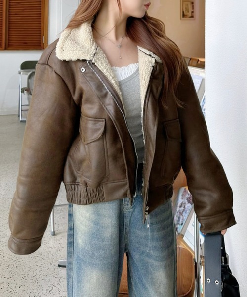 Ada.(エイダ)の「ボア襟 ショート丈 フェイクレザー ブルゾン(ブルゾン・レディース・ブラック/ブラウン・FREE)」の22枚目の写真