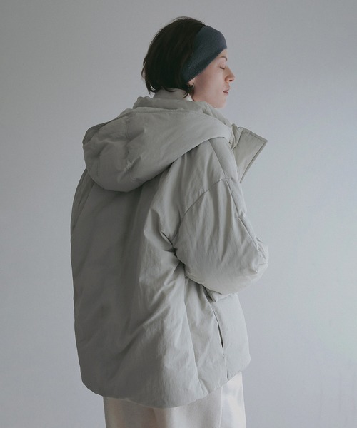 MANOF(マノフ)の「POCKET DOWN JACKET(ダウンジャケット/コート・レディース・ブルー/ブラック/アイボリー・M/S)」の8枚目の写真