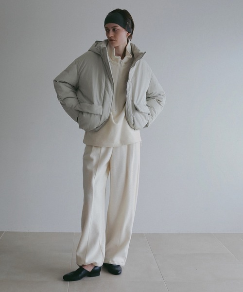 MANOF(マノフ)の「POCKET DOWN JACKET(ダウンジャケット/コート・レディース・ブルー/ブラック/アイボリー・M/S)」の10枚目の写真