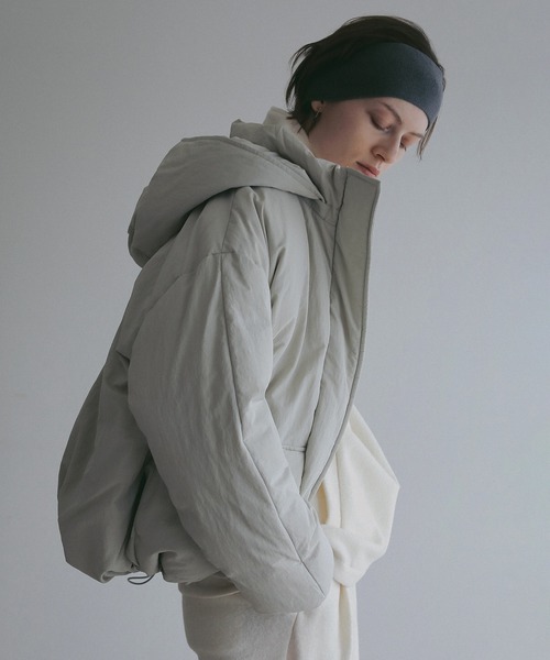 MANOF(マノフ)の「POCKET DOWN JACKET(ダウンジャケット/コート・レディース・ブルー/ブラック/アイボリー・M/S)」の12枚目の写真